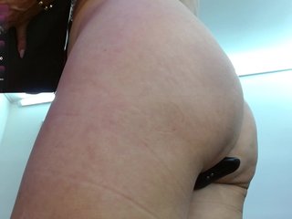 MAGHENTA Porn Show
