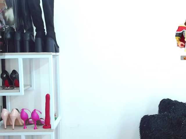 MAGHENTA live cam on BongaCams