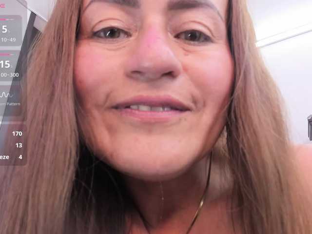 MAGHENTA live cam on BongaCams