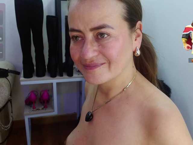 MAGHENTA live cam on BongaCams