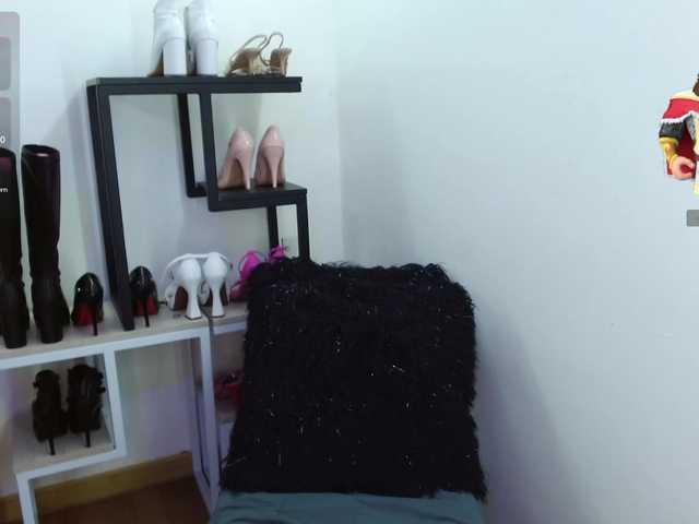 MAGHENTA live cam on BongaCams