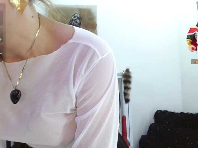 MAGHENTA live cam on BongaCams