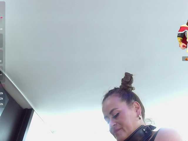 MAGHENTA live cam on BongaCams