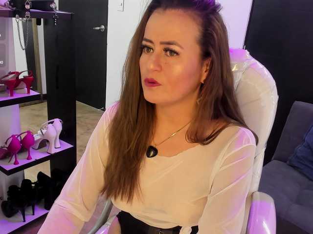 MAGHENTA live cam on BongaCams