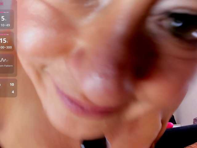 MAGHENTA live cam on BongaCams