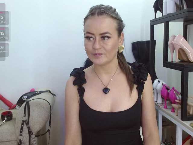 MAGHENTA live cam on BongaCams