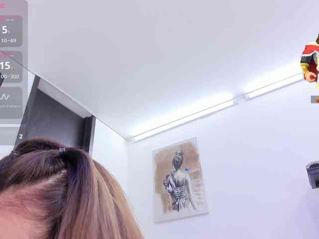 MAGHENTA's webcam live show