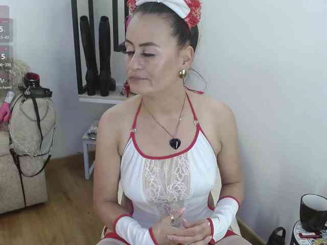 MAGHENTA MAGHENTA