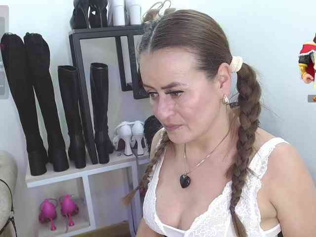 MAGHENTA