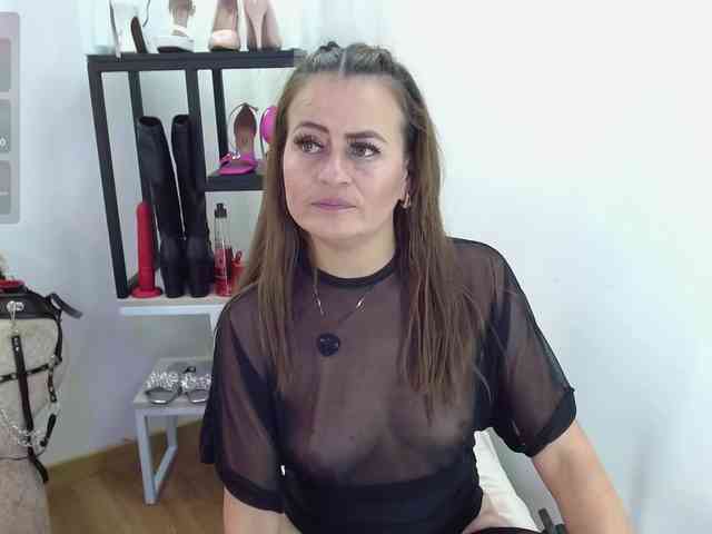 MAGHENTA MAGHENTA