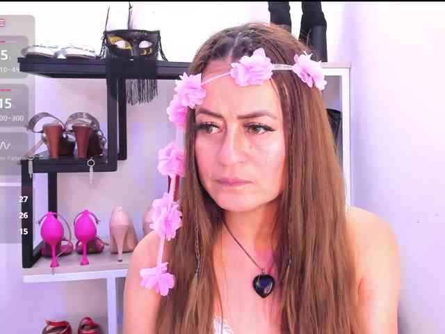 MAGHENTA MAGHENTA