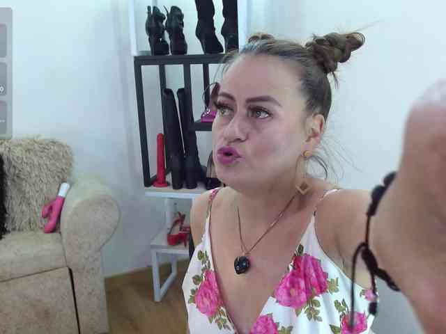 MAGHENTA