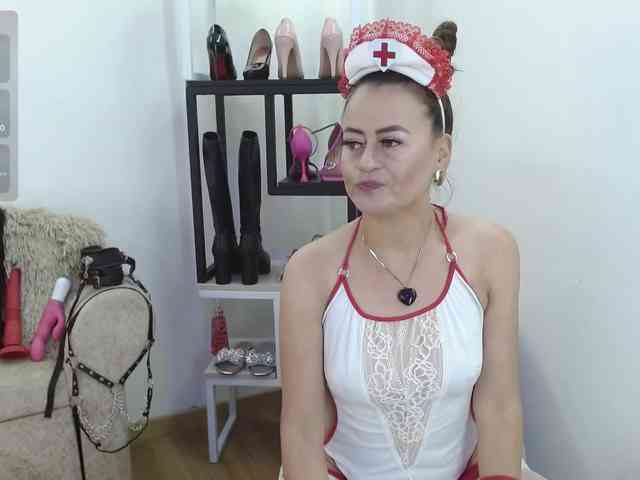MAGHENTA MAGHENTA
