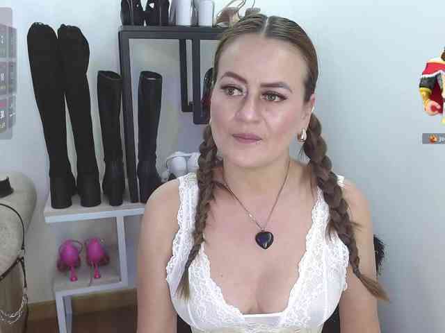 MAGHENTA