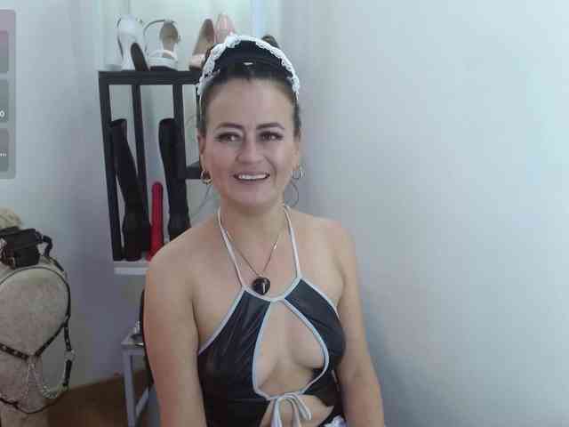 MAGHENTA MAGHENTA