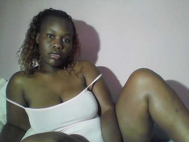 Sexybablas live cam on BongaCams