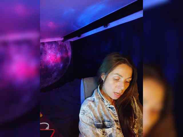 Model: _SENORiTA_