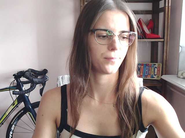 MegiKiss live cam preview