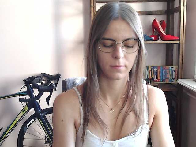 MegiKiss live cam