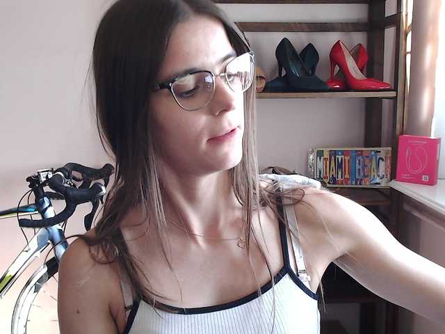 MegiKiss live cam on BongaCams
