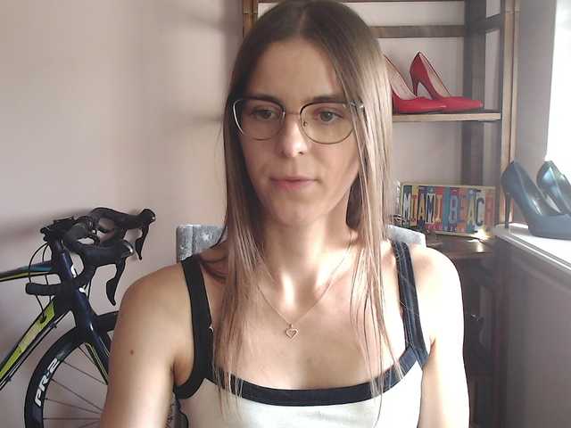megikiss online