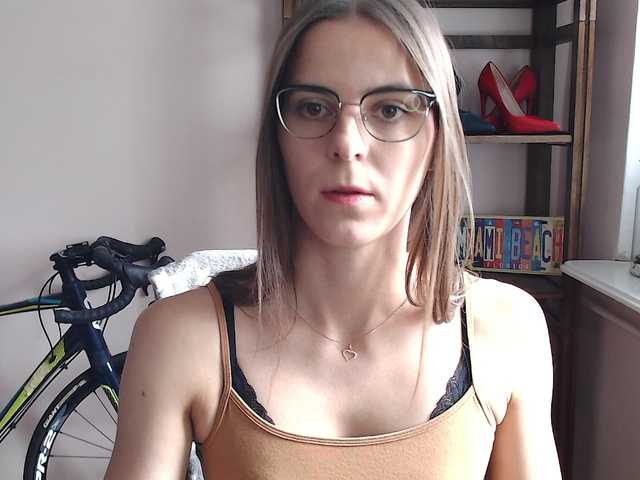 MegiKiss live cam on BongaCams
