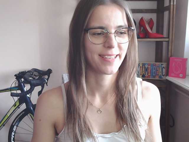 MegiKiss live cam on BongaCams