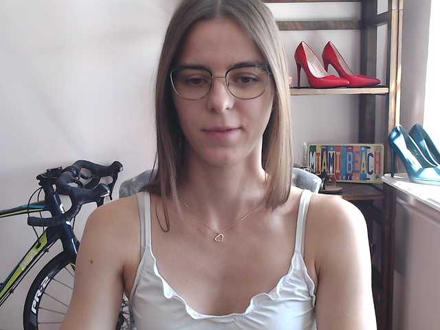 MegiKiss live cam on BongaCams