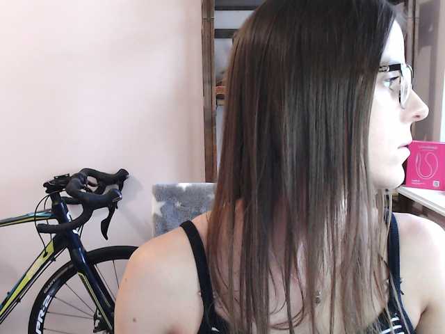 MegiKiss live cam on BongaCams