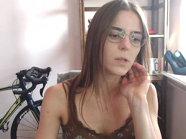 MegiKiss live cam on BongaCams