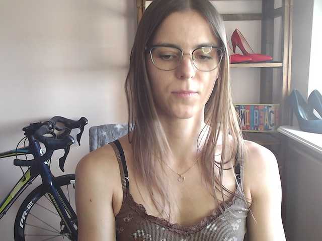 megikiss cam belle