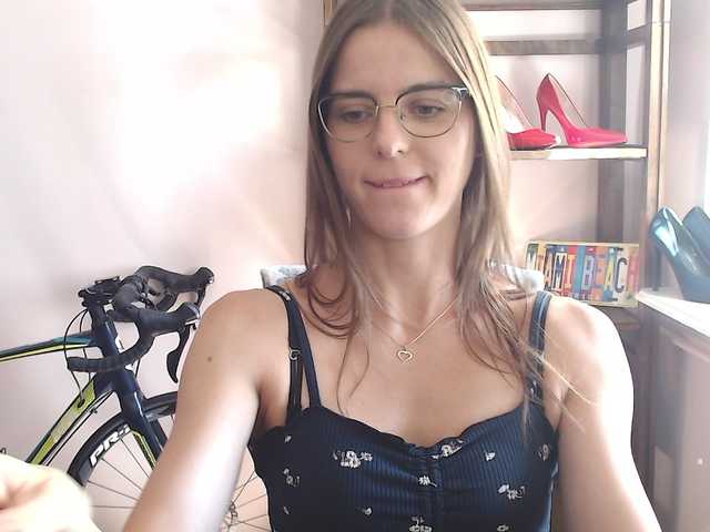 MegiKiss live cam on BongaCams