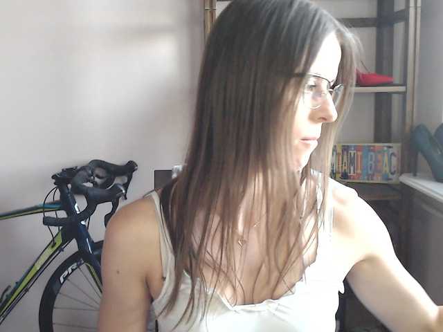 MegiKiss live cam on BongaCams
