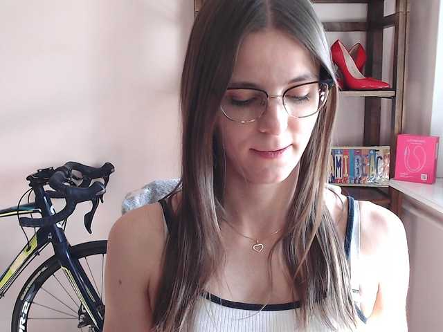 MegiKiss — live female cam