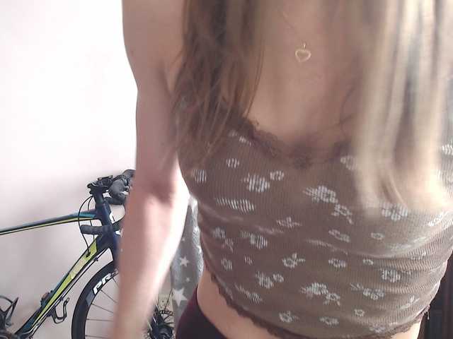 MegiKiss live cam on BongaCams