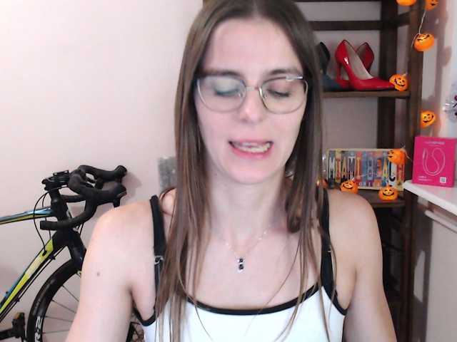 MegiKiss live cam on BongaCams
