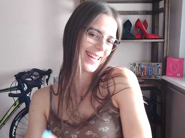 MegiKiss live cam on BongaCams