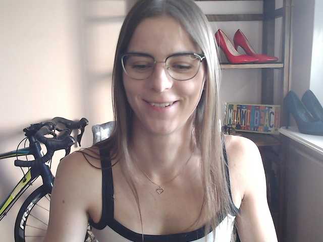 MegiKiss live cam on BongaCams