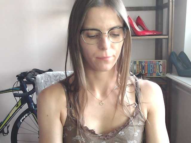 MegiKiss live webcam show