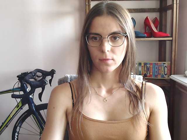 MegiKiss live cam on BongaCams