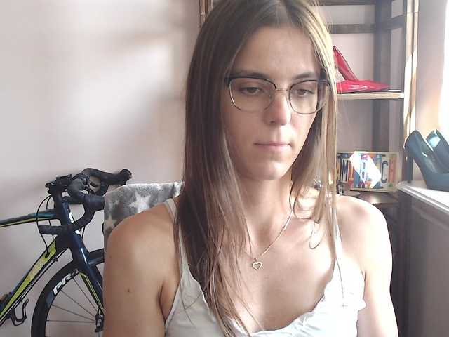 MegiKiss live cam on BongaCams