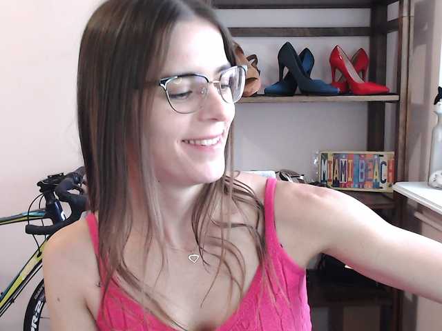 MegiKiss live cam
