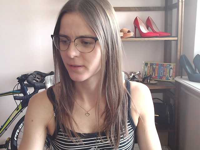 megikiss online