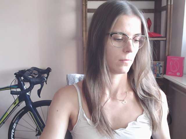 MegiKiss live cam on BongaCams