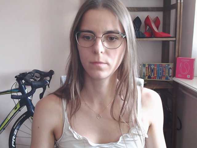 MegiKiss live cam on BongaCams
