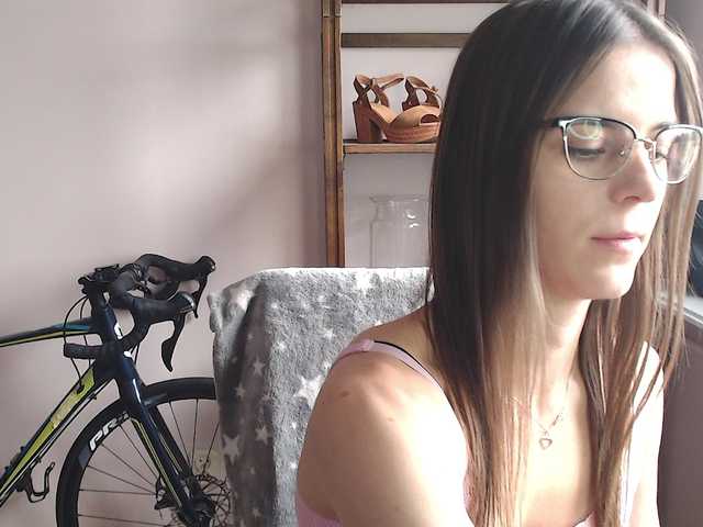 megikiss online