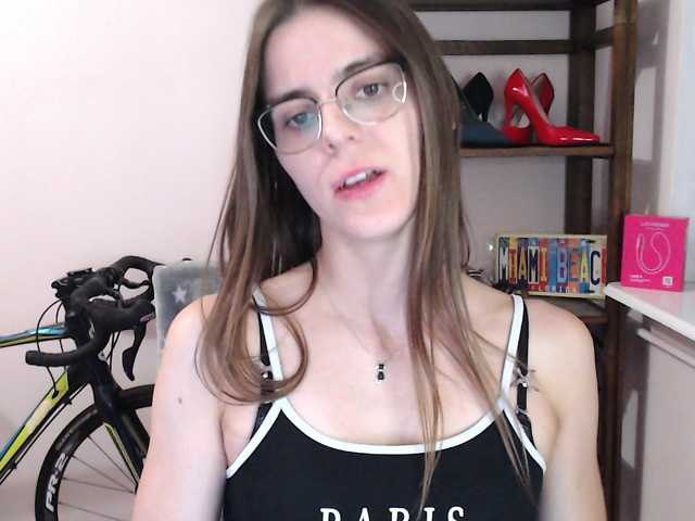 MegiKiss live cam on BongaCams