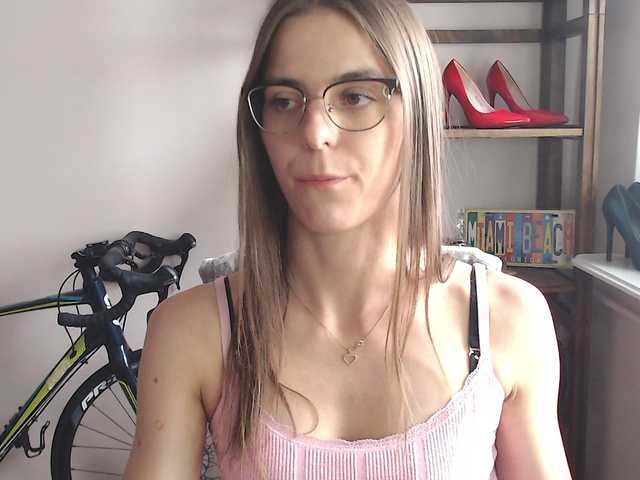 MegiKiss live cam on BongaCams