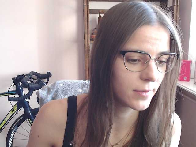 MegiKiss live cam preview