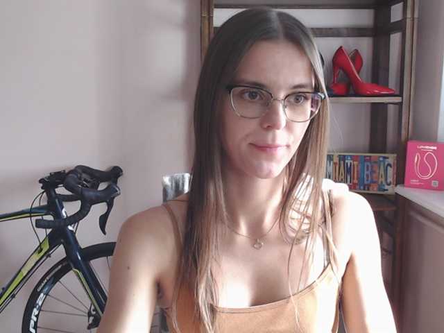 MegiKiss live cam on BongaCams